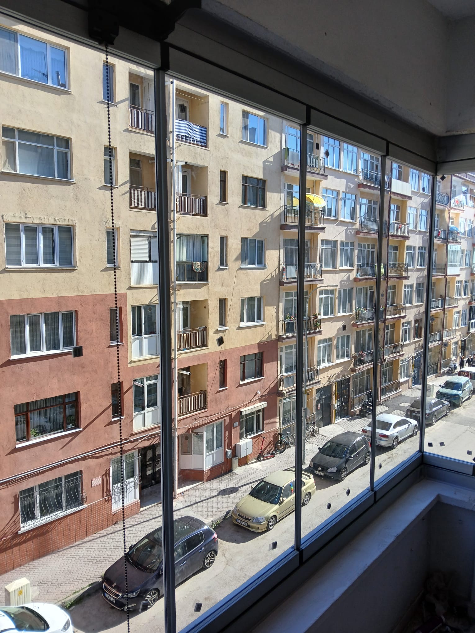 Cam Balkon